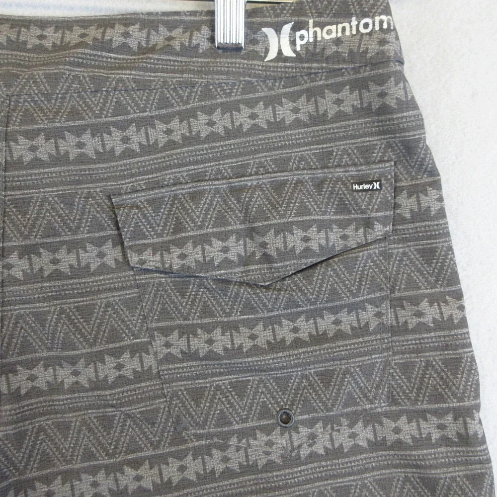 Hurley‎ Board Shorts Mens 33 Grey Phantom Aztec Geometric Stretch Surf Swim